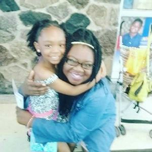 Meet your Posher, Samara