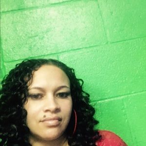 Meet your Posher, Latisha