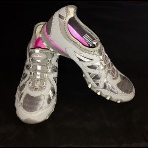 Sketchers woman's size 7.5