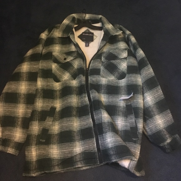 Men's plaid green and white fleece zip up!