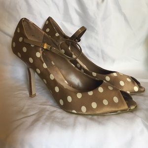 Size 6M Nine West Peep Toe Pump, Style-Carleno
