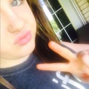 Meet your Posher, Avery