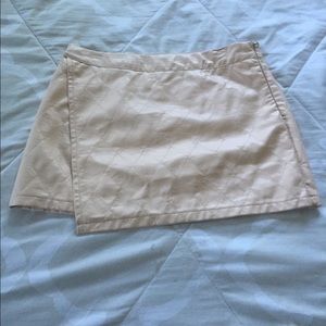 Pink quilted pleather mini skirt