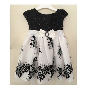 Black and white dress