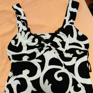 White /black soft stretch blouse