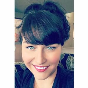 Meet your Posher, Michaela