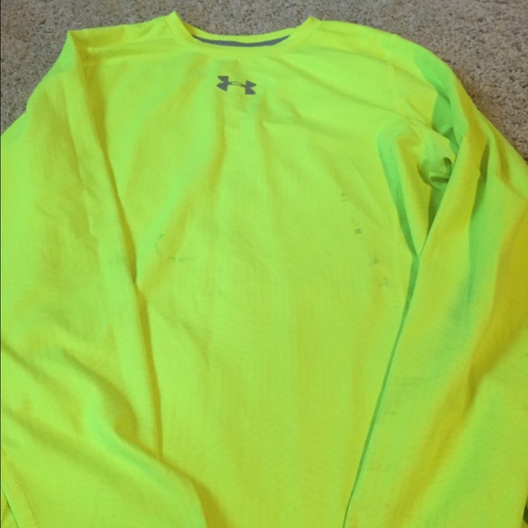 Boys under armour shirt