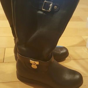 Michael kors boots size 3 in kids