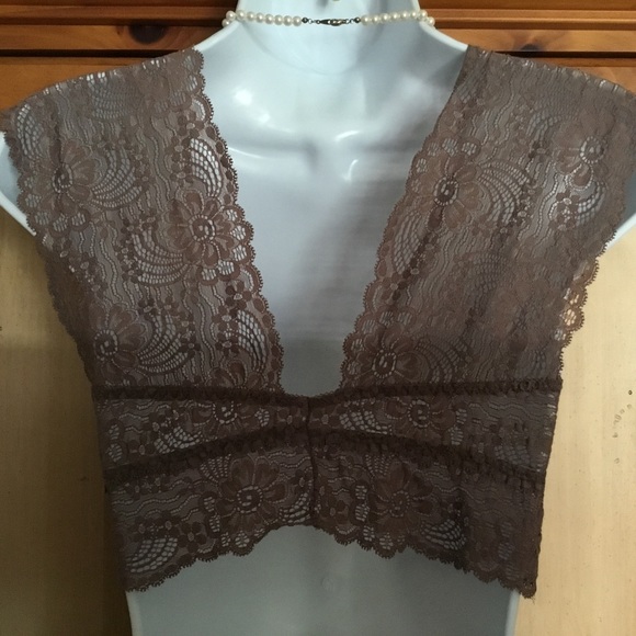 Sexy Vintage Lace Bralette from the 1980s - Picture 2 of 4
