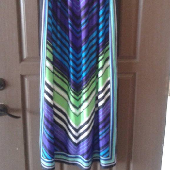 Beautiful maxi so vibrant so fun!!! - Picture 2 of 2