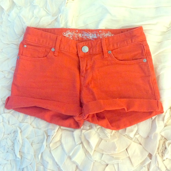 Red express jean shorts