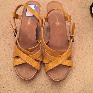 Low platform yellow sandals