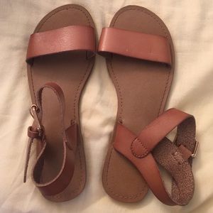 *SOLD*Brown Flat Sandals