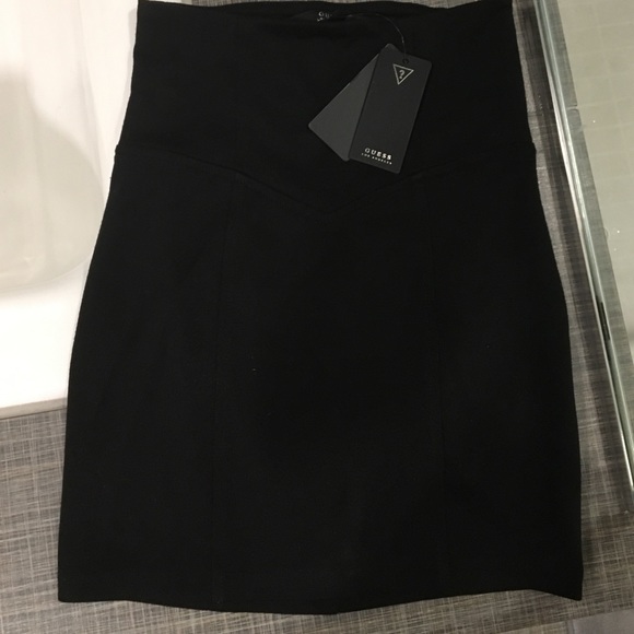 Guess mini skirt