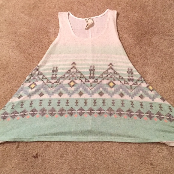 Tank Top w/ Native American Design - Picture 1 of 2