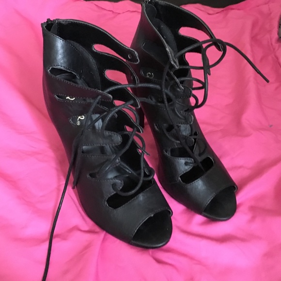 Black lace up heels