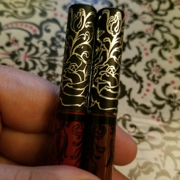 REAL VS FAKE - Picture 2 of 4