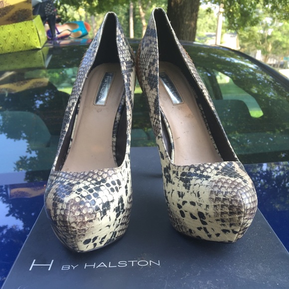 Halston Snake Skin Pumps - Picture 4 of 4