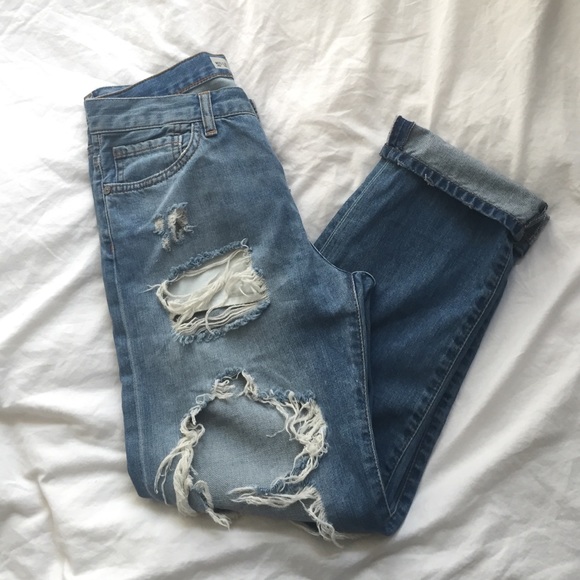 TOPSHOP MOTO Super Distressed Boyfriend Jeans