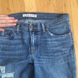 Medium wash skinny jeans.