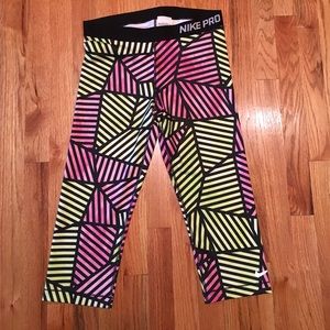 Nike Pro dri fit capris