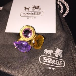 Coach cocktail ring size 6 gold