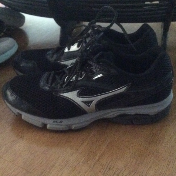 Men's mizuno tennis shoes