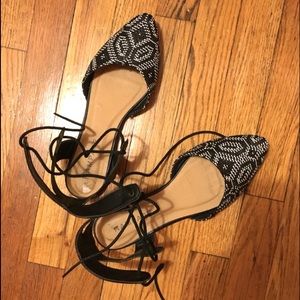 Rampage ankle-tie pointy-toed sandals