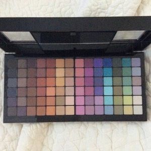 Large Sephora makeup set.