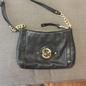 black Michael Kors cross body bag