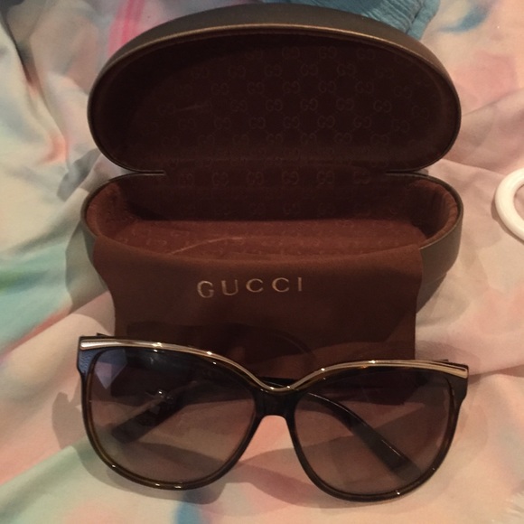?HP? Authentic Gucci Gold rimmed Sunglasses
