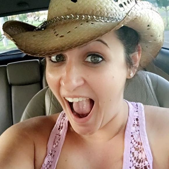 Meet your Posher, Crystal - Picture 1 of 1