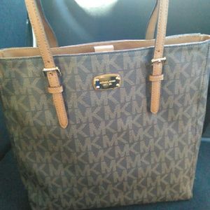 Michale Kors Set