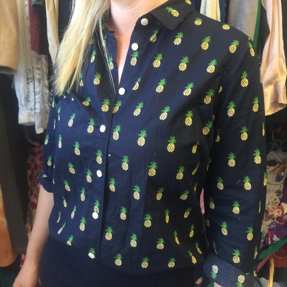 J. Crew Tops - J.Crew the perfect shirt Sz s small
