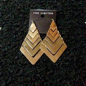BRAND NEW Limited gold earrings