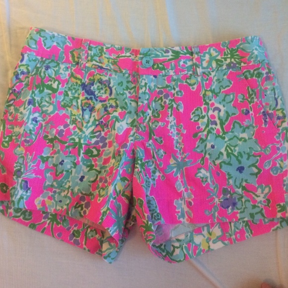 Lilly Pulitzer neon pink Callahan shorts