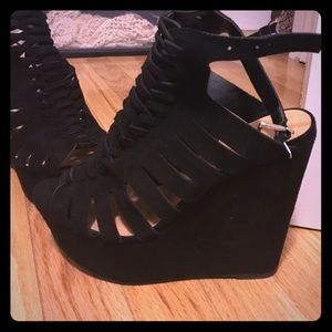 Black wedges Charlotte Russe