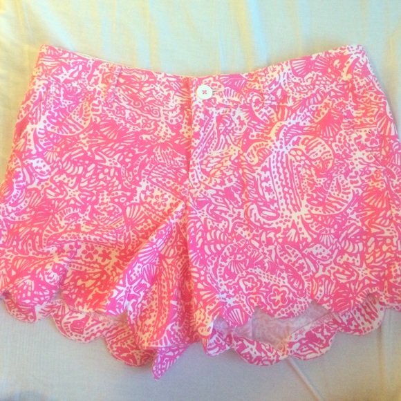 Lilly Pulitzer size 8 buttercup shorts!💘