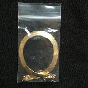 Gold bracelet !