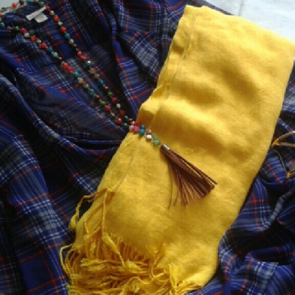 Chiffon plaid top so flowy and gorgeous :) - Picture 3 of 4