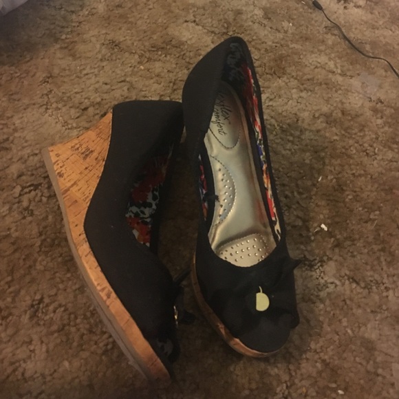 High heels for teens size 6 in women's