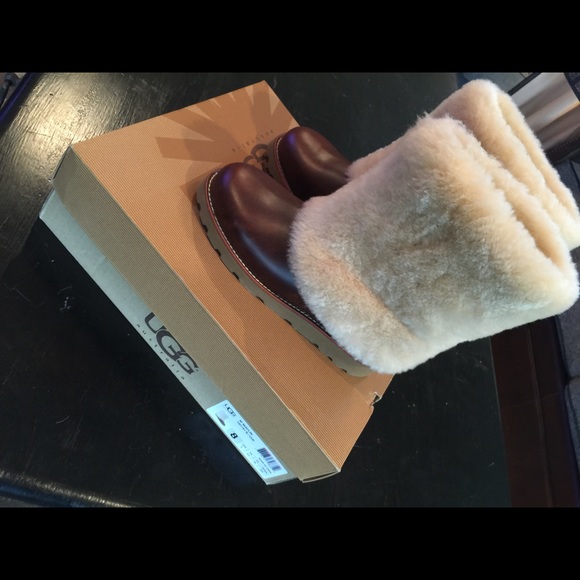 Women's UGG Maylin boot