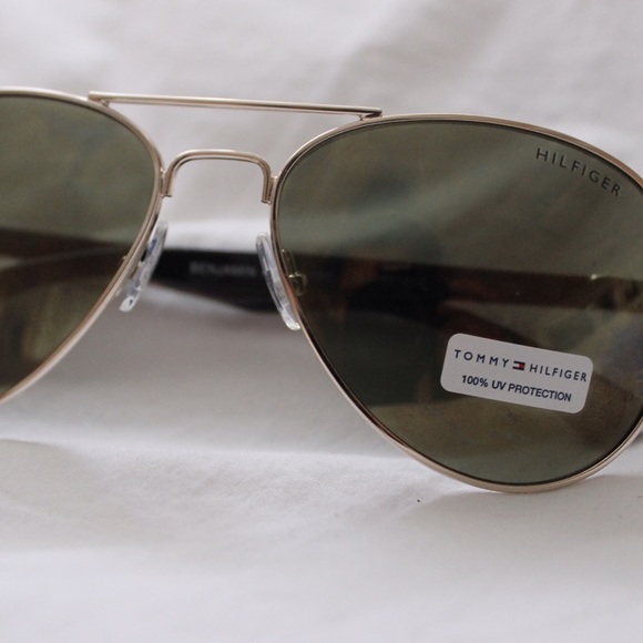 ❕BRAND NEW Tommy Hilfiger Sunglasses❕✨
