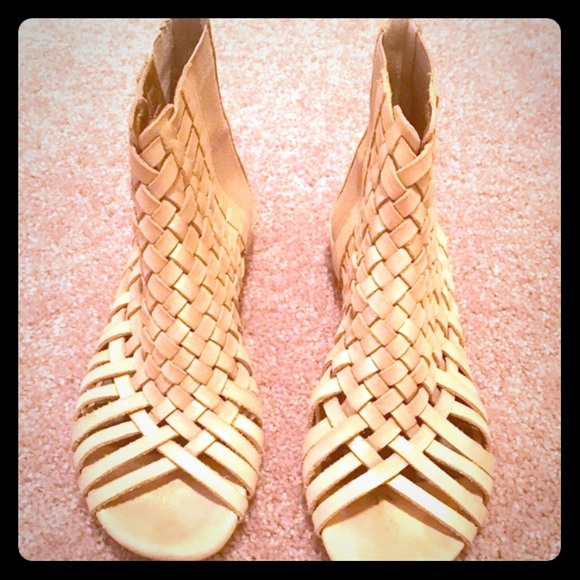 Joie gold gladiators