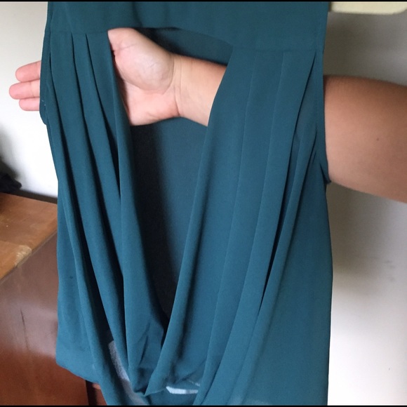 Cut Out Back Blouse - Picture 3 of 4