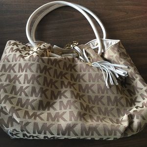 Michael Kors purse