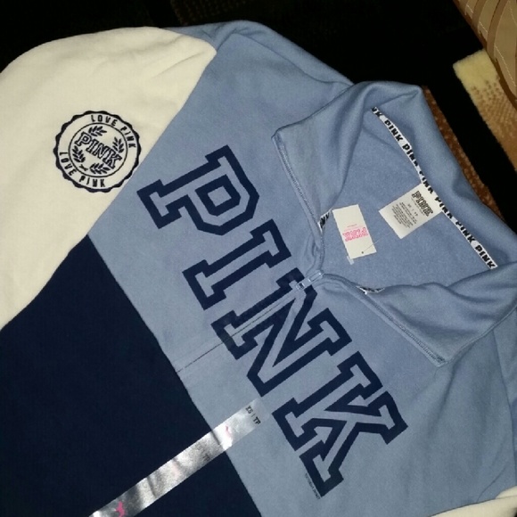 🎉SOLD!!!VS PINK High Low Half Zip Sweatshirt ! - Picture 2 of 4