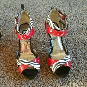 G by Guess Fun strappy heels