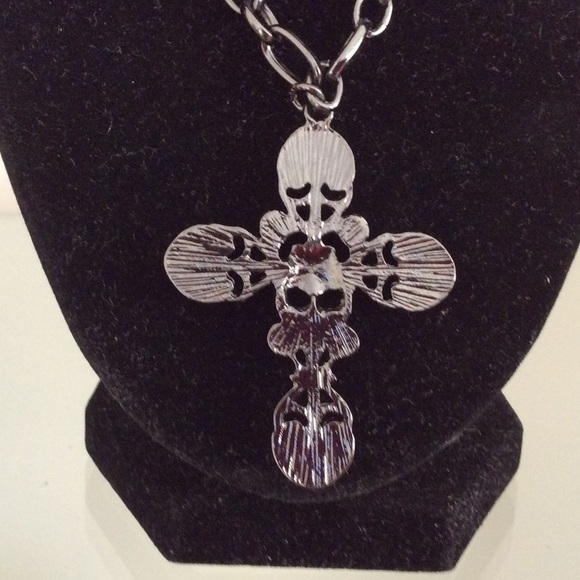 NWOT Order of the Black Cross pendant - Picture 3 of 4