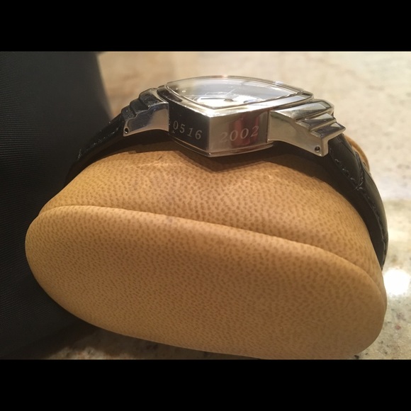 Hamilton Ventura Men In Black 2 Men's Watch - Picture 4 of 4